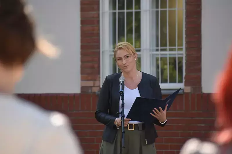 Tudomány fája az Eötvös József Főiskolán