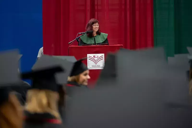 Diplomaátadó ünnepség az EJF-en.