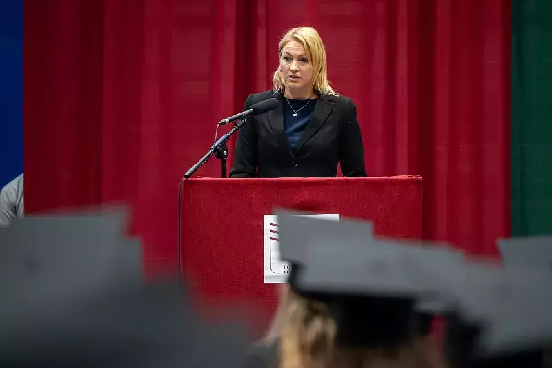 Diplomaátadó ünnepség az EJF-en.
