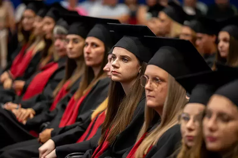 Diplomaátadó ünnepség az EJF-en.