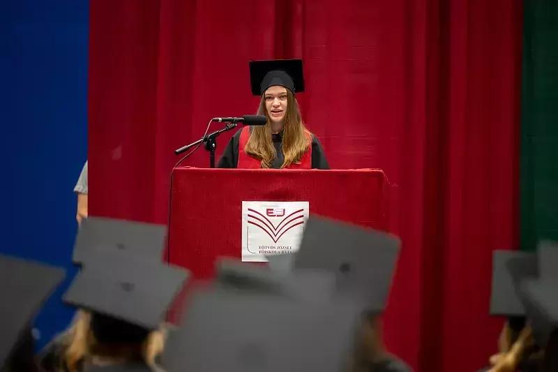Diplomaátadó ünnepség az EJF-en.