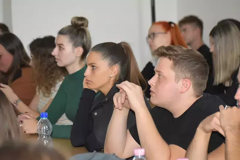 HSUP: Kredit, online tanulás, mentorálás, ösztöndíj!