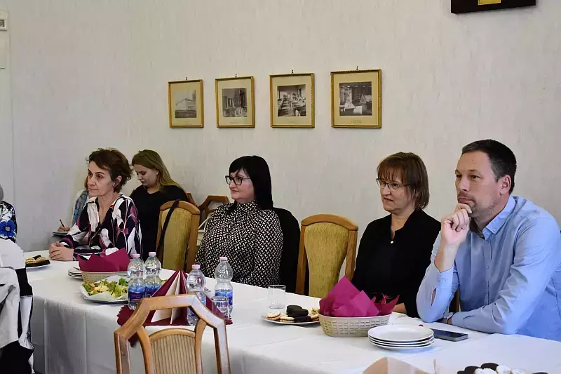 TEA-díjjal tüntették ki a kiemelkedő szakmai munkát végző pedagógusokat