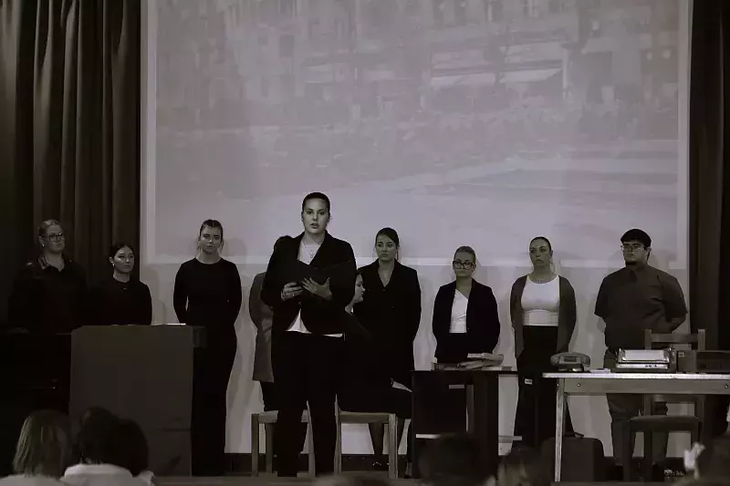 A szabadság hangjai: hallgatóink emlékezése 1956 hőseire