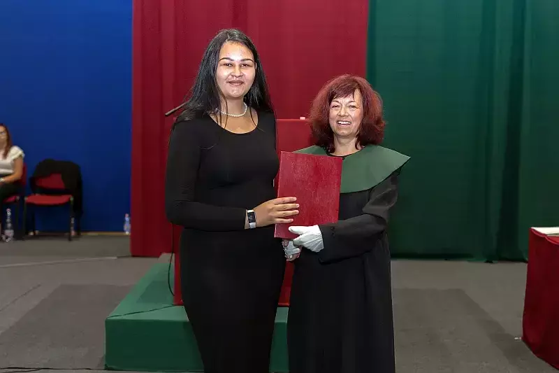 Tanévnyitó és díszdiploma-átadó ünnepség.