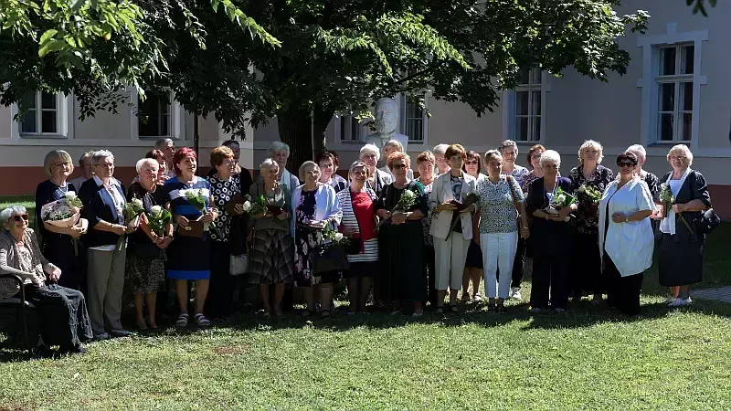 Tanévnyitó és díszdiploma-átadó ünnepség.